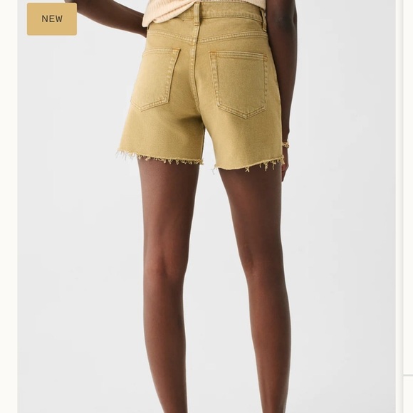 Faherty Sunwashed Denim Short in Dull Gold 28 NWT - Picture 3 of 5